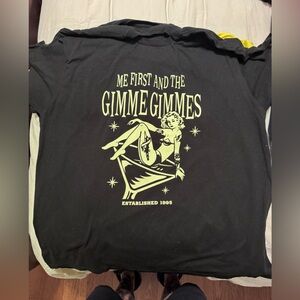 Gildan Black Tee with Cream Graphic